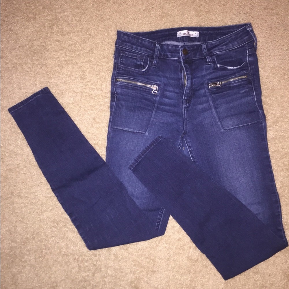 HIGH RISE Hollister jeans 👖 size 7R